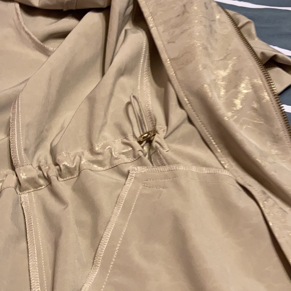 Chico’s shiny tan jacket. Size 2 - Picture 5 of 6